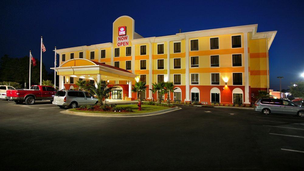 Comfort Suites Waycross Exterior photo