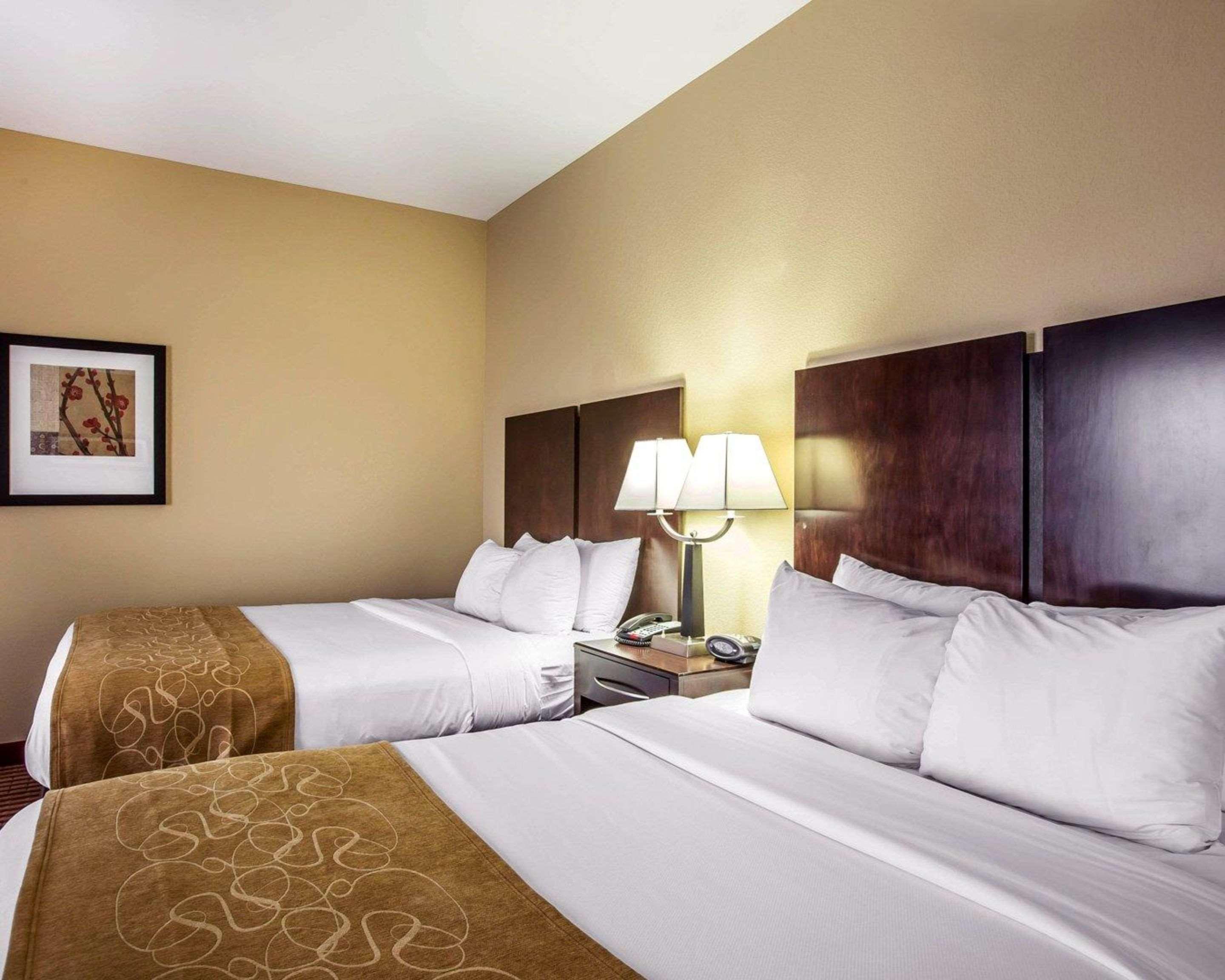 Comfort Suites Waycross Exterior photo